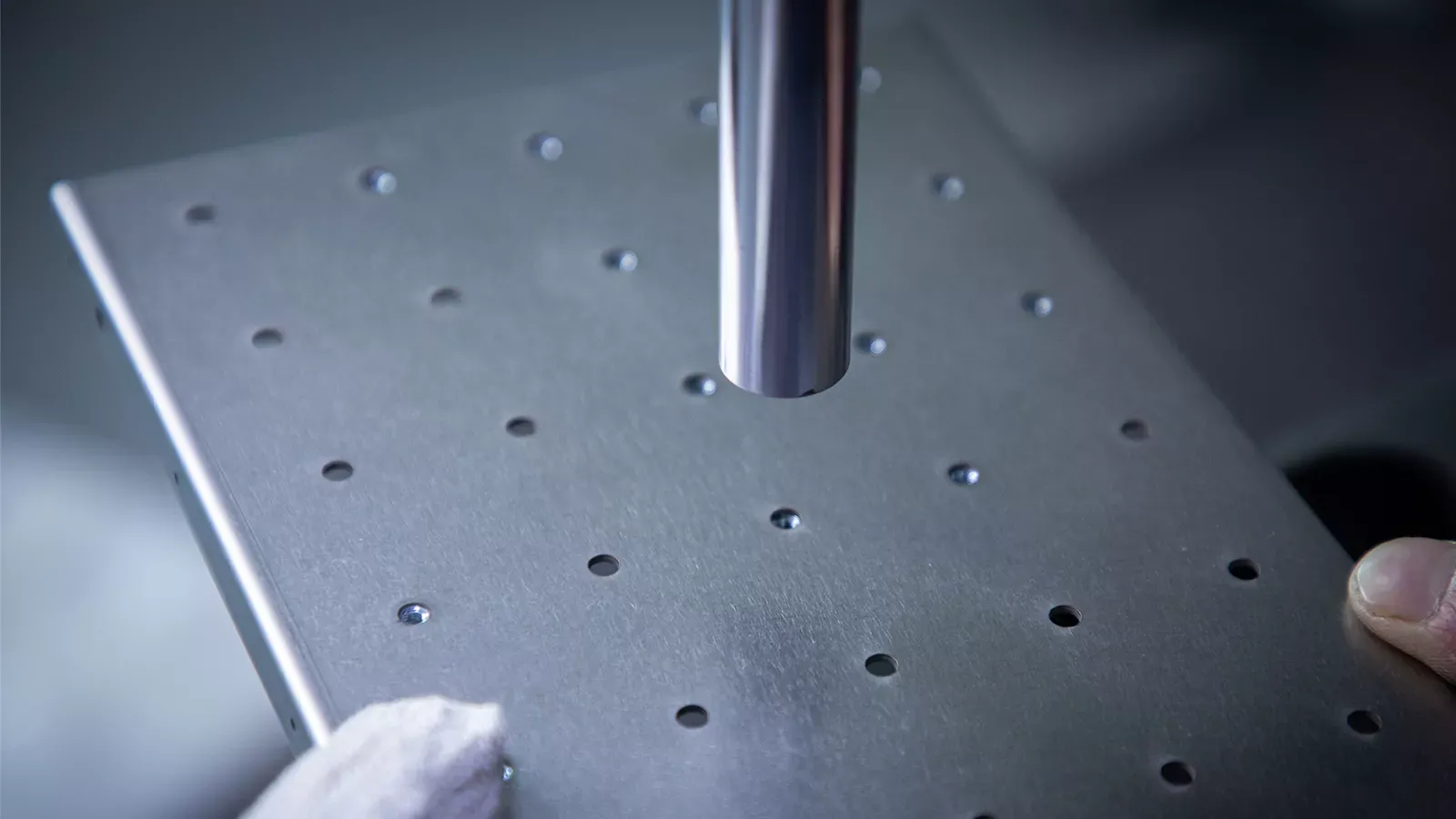 Riveting sheet metal parts