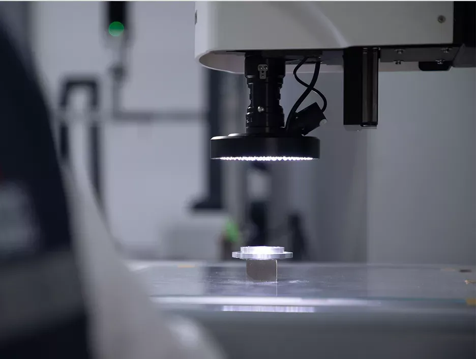 Strict quality inspection with measuring equipment